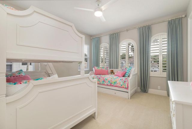 624 Hermitage Circle, Palm Beach Gardens, FL 33410