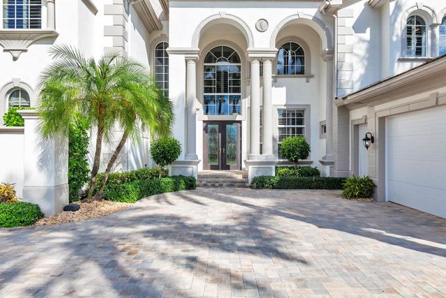 624 Hermitage Circle, Palm Beach Gardens, FL 33410