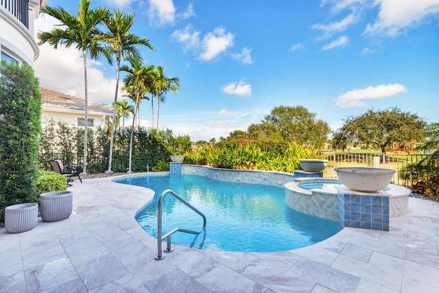 624 Hermitage Circle, Palm Beach Gardens, FL 33410