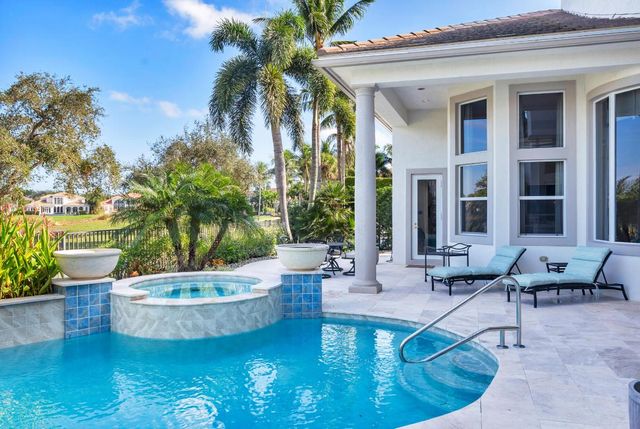 624 Hermitage Circle, Palm Beach Gardens, FL 33410