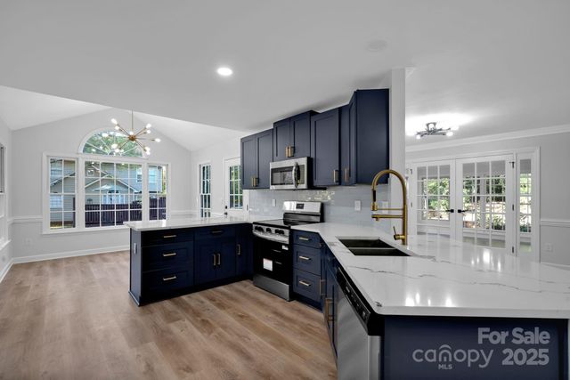 20807 Willow Pond Road, Cornelius, NC 28031