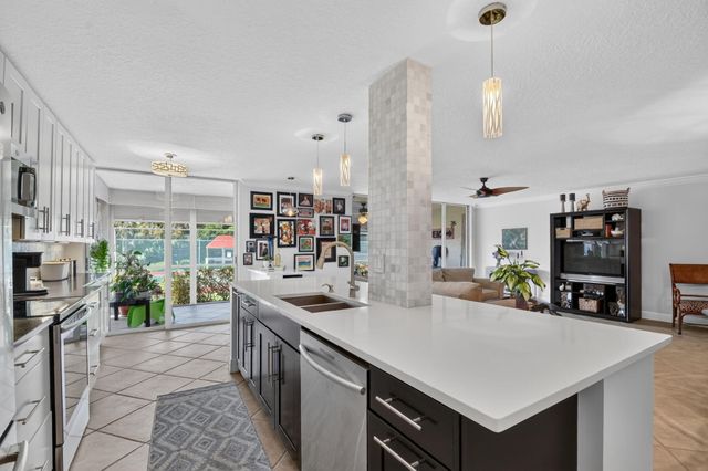 103 Half Moon Circle C1, Hypoluxo, FL 33462