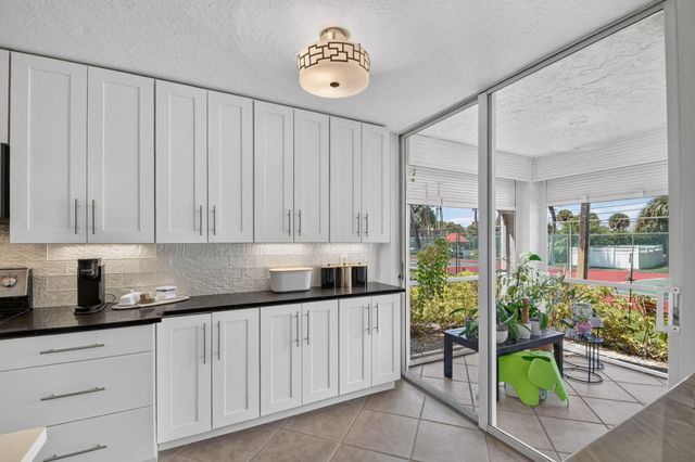 103 Half Moon Circle C1, Hypoluxo, FL 33462