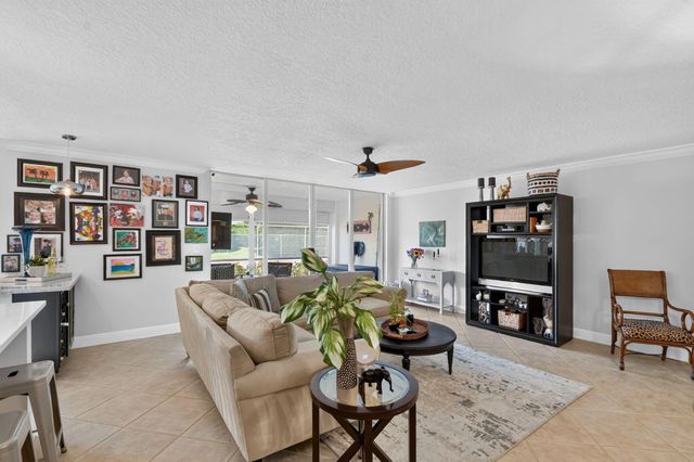 103 Half Moon Circle C1, Hypoluxo, FL 33462