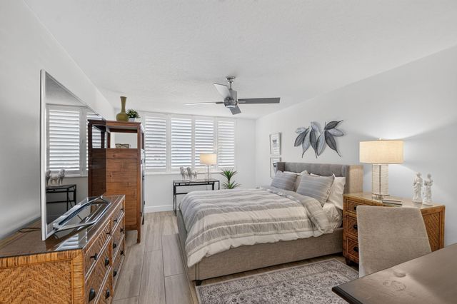 103 Half Moon Circle C1, Hypoluxo, FL 33462