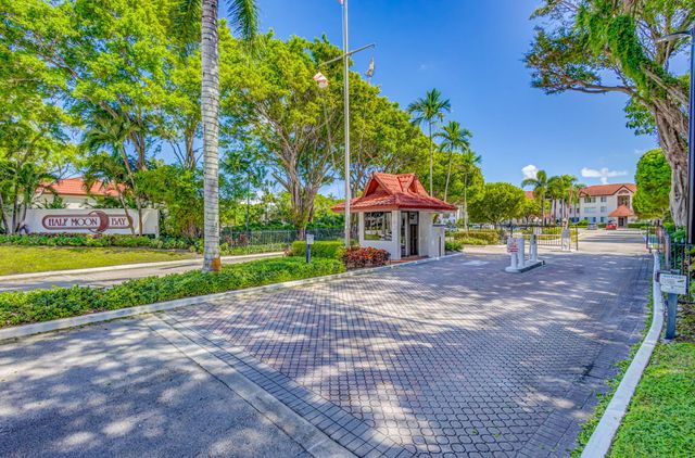 103 Half Moon Circle C1, Hypoluxo, FL 33462