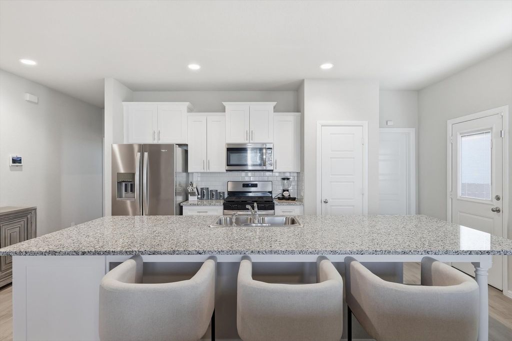 3445 Lake District Lane, Fort Worth, TX 76135