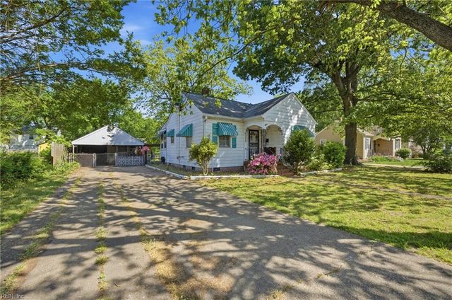 621 Temple LN, Newport News, VA 23605