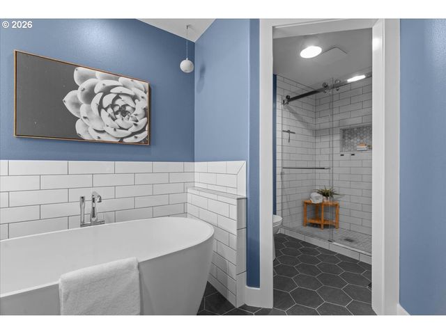 2531 Nw MARSDEN Pl, Portland, OR 97229