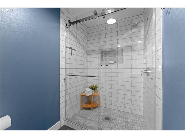2531 Nw MARSDEN Pl, Portland, OR 97229