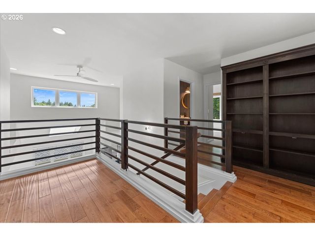 2531 Nw MARSDEN Pl, Portland, OR 97229