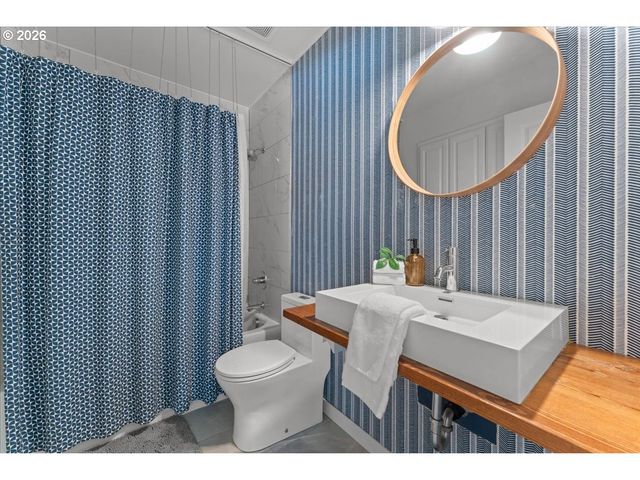 2531 Nw MARSDEN Pl, Portland, OR 97229