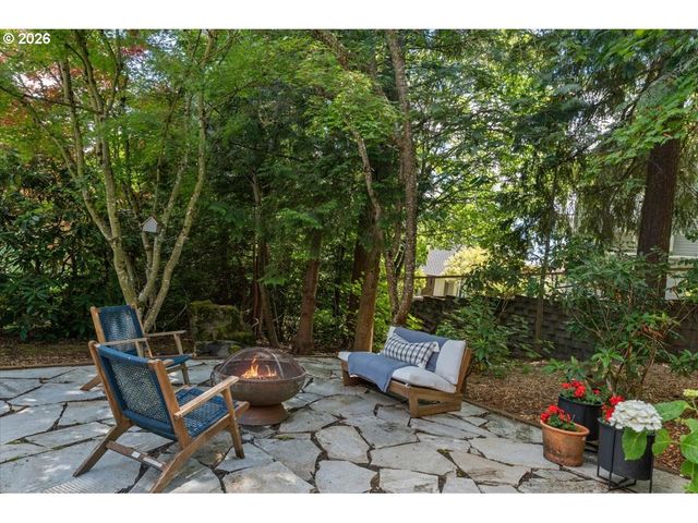 2531 Nw MARSDEN Pl, Portland, OR 97229