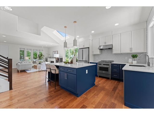 2531 Nw MARSDEN Pl, Portland, OR 97229