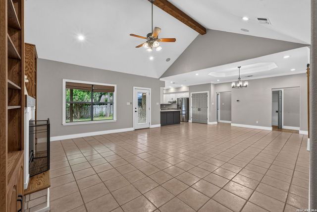 104 Spring Rain, Castroville, TX 78009