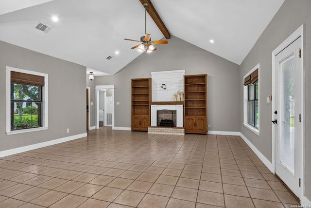 104 Spring Rain, Castroville, TX 78009
