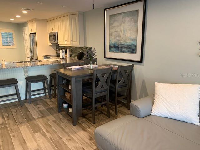 610 ISLAND WAY 206, Clearwater Beach, FL 33767