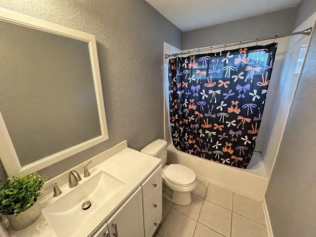 26871 Castlecliff Lane, Kingwood, TX 77339