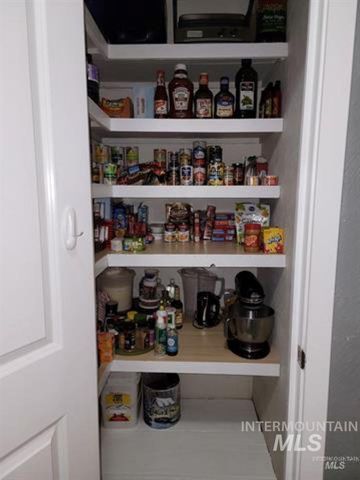 1603 Kimes St, Twin Falls, ID 83301