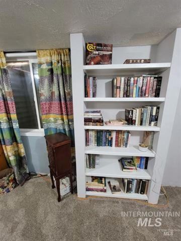 1603 Kimes St, Twin Falls, ID 83301