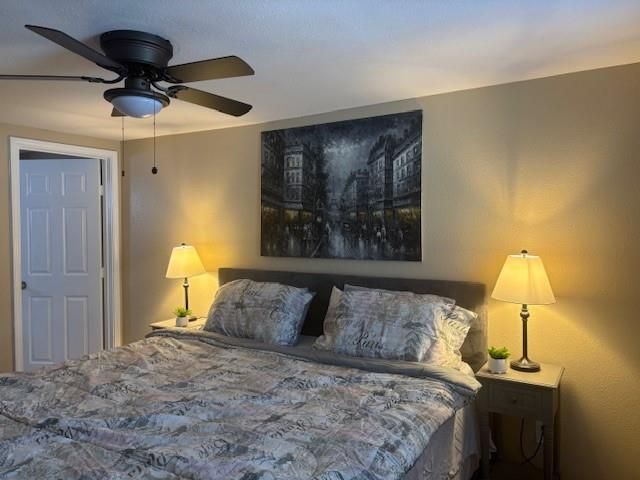 2215 Hollywood Avenue, Galveston, TX 77551