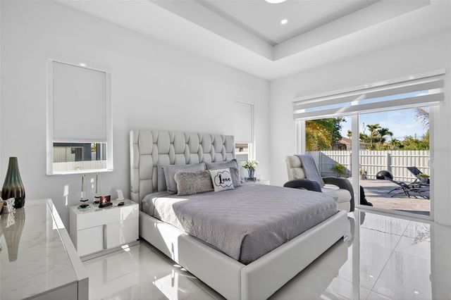 523 SW 23RD STREET, Cape Coral, FL 33991