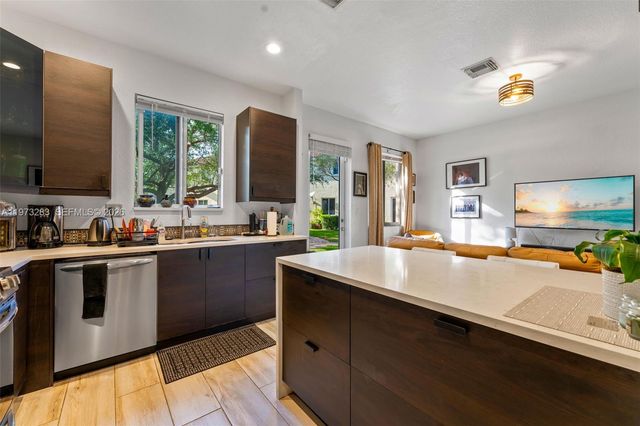 21007 NW 14th Pl 751, Miami Gardens, FL 33169