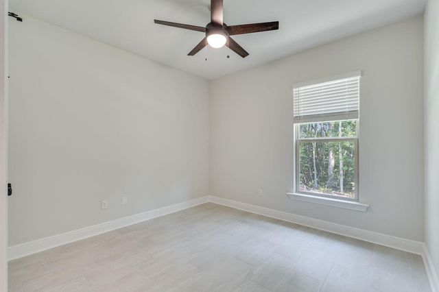 77 Eclipse Loop, Freeport, FL 32439