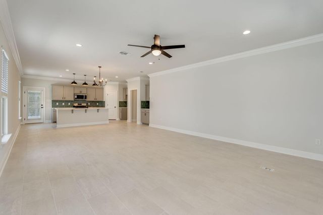 77 Eclipse Loop, Freeport, FL 32439