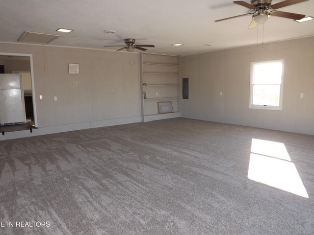 262 OXFORD Circle, Harrogate, TN 37752