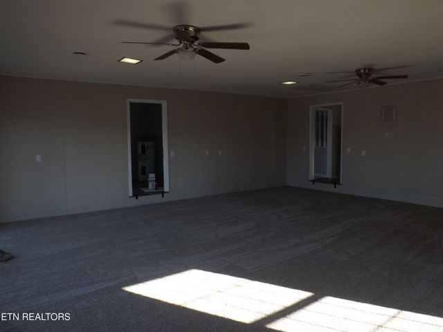 262 OXFORD Circle, Harrogate, TN 37752