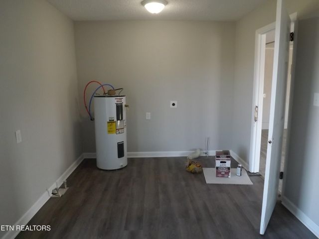 262 OXFORD Circle, Harrogate, TN 37752