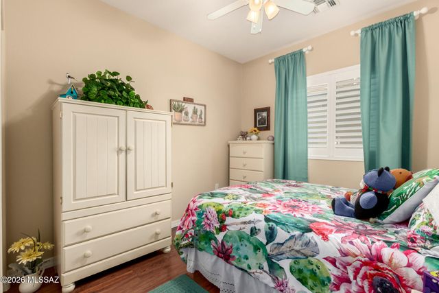 180 W Calle Media Luz, Sahuarita, AZ 85629