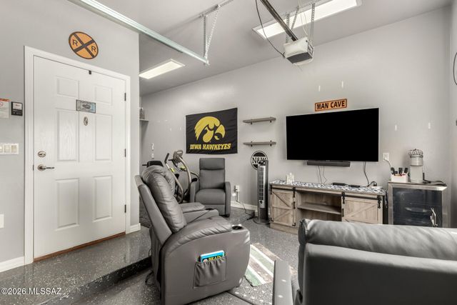 180 W Calle Media Luz, Sahuarita, AZ 85629