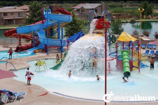 180 W Calle Media Luz, Sahuarita, AZ 85629