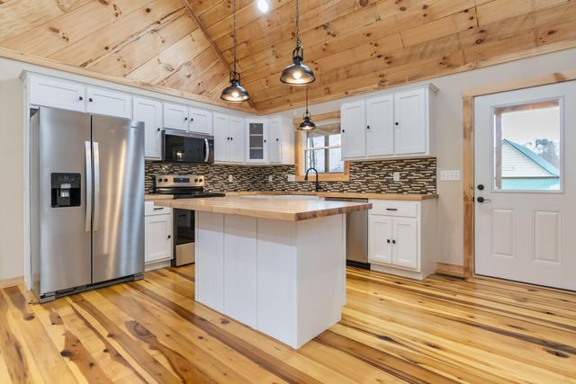 262 Pumpkin Creek Circle, Jamestown, KY 42629