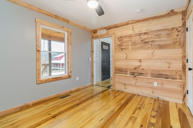 262 Pumpkin Creek Circle, Jamestown, KY 42629