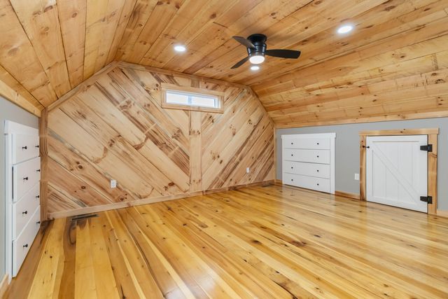 262 Pumpkin Creek Circle, Jamestown, KY 42629