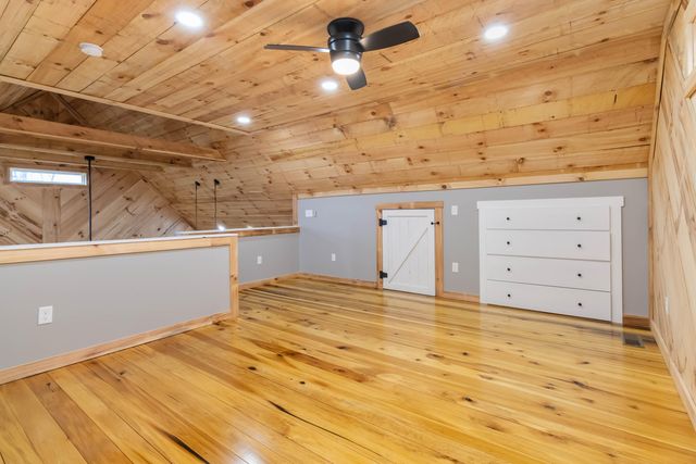 262 Pumpkin Creek Circle, Jamestown, KY 42629