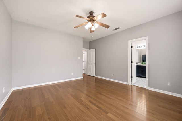 10621 Cloisters Drive, Fort Worth, TX 76131