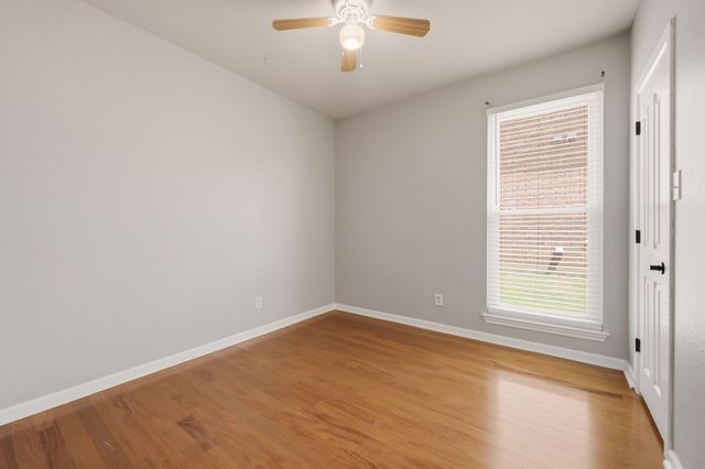 10621 Cloisters Drive, Fort Worth, TX 76131