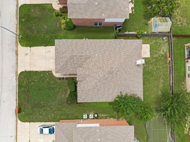 10621 Cloisters Drive, Fort Worth, TX 76131