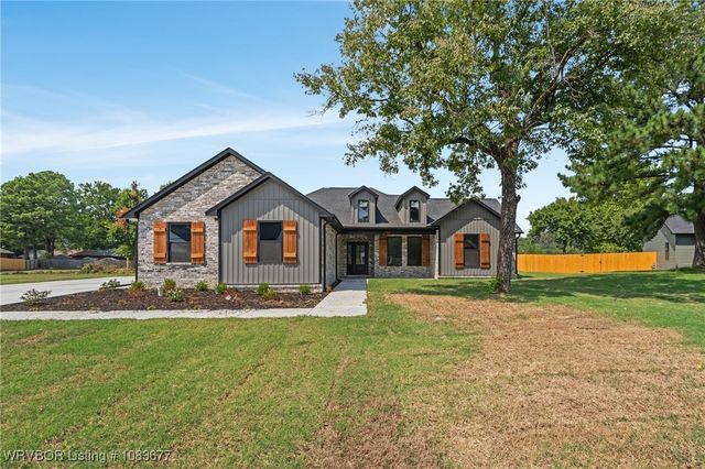 9012 Carson Way, Fort Smith, AR 72908