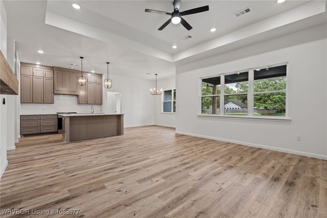 9012 Carson Way, Fort Smith, AR 72908