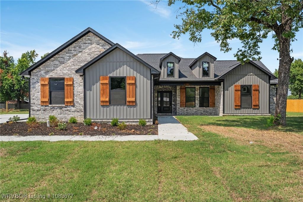 9012 Carson Way, Fort Smith, AR 72908