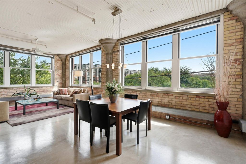 225 9th Street E 201, Saint Paul, MN 55101 — exterior