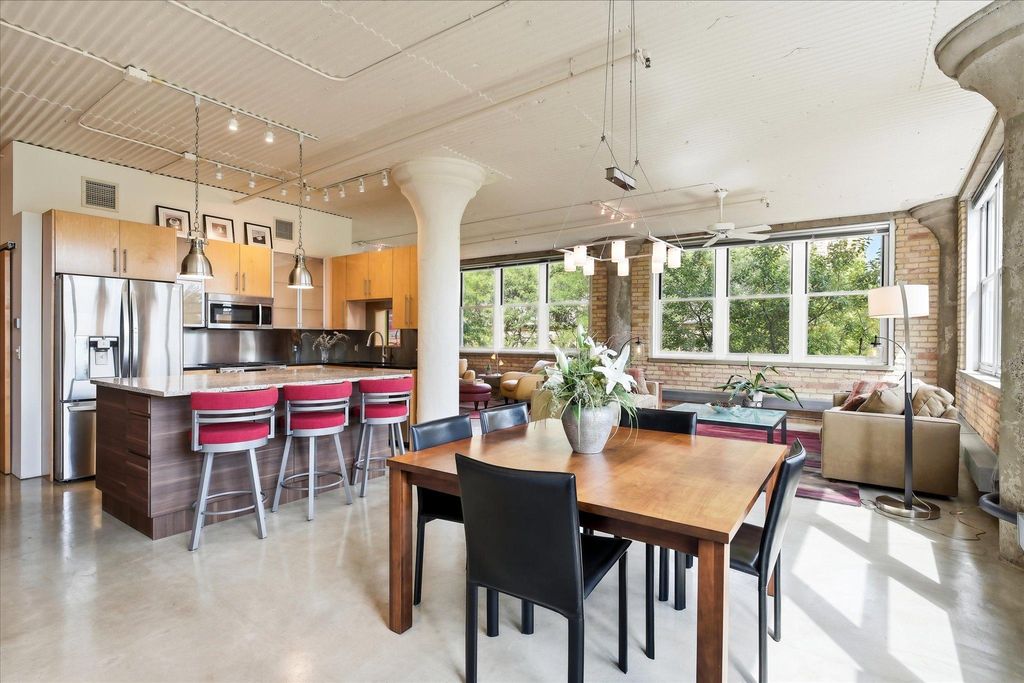 225 9th Street E 201, Saint Paul, MN 55101 — photo 4