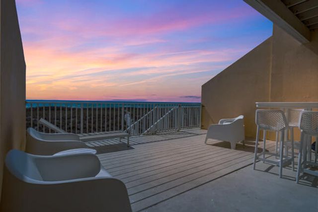 7961 Gulf Boulevard 2, Navarre, FL 32566