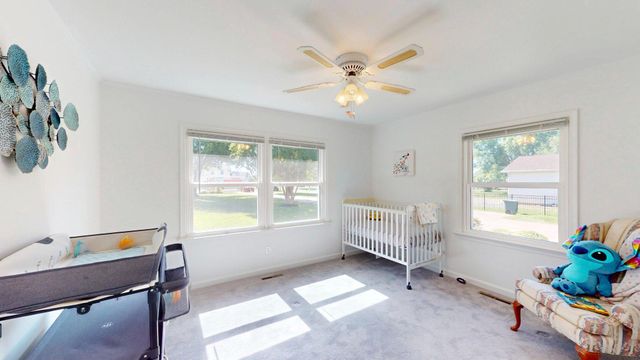 651 BARRACKS BEACH DR, Colonial Beach, VA 22443