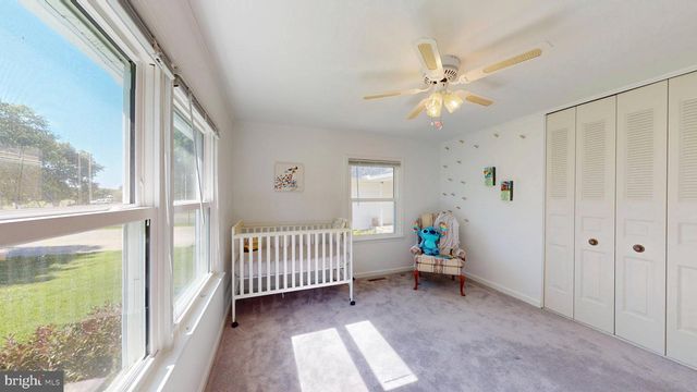 651 BARRACKS BEACH DR, Colonial Beach, VA 22443